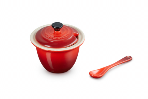 Le Creuset Serviertopf aus Steinzeug, Kirschrot